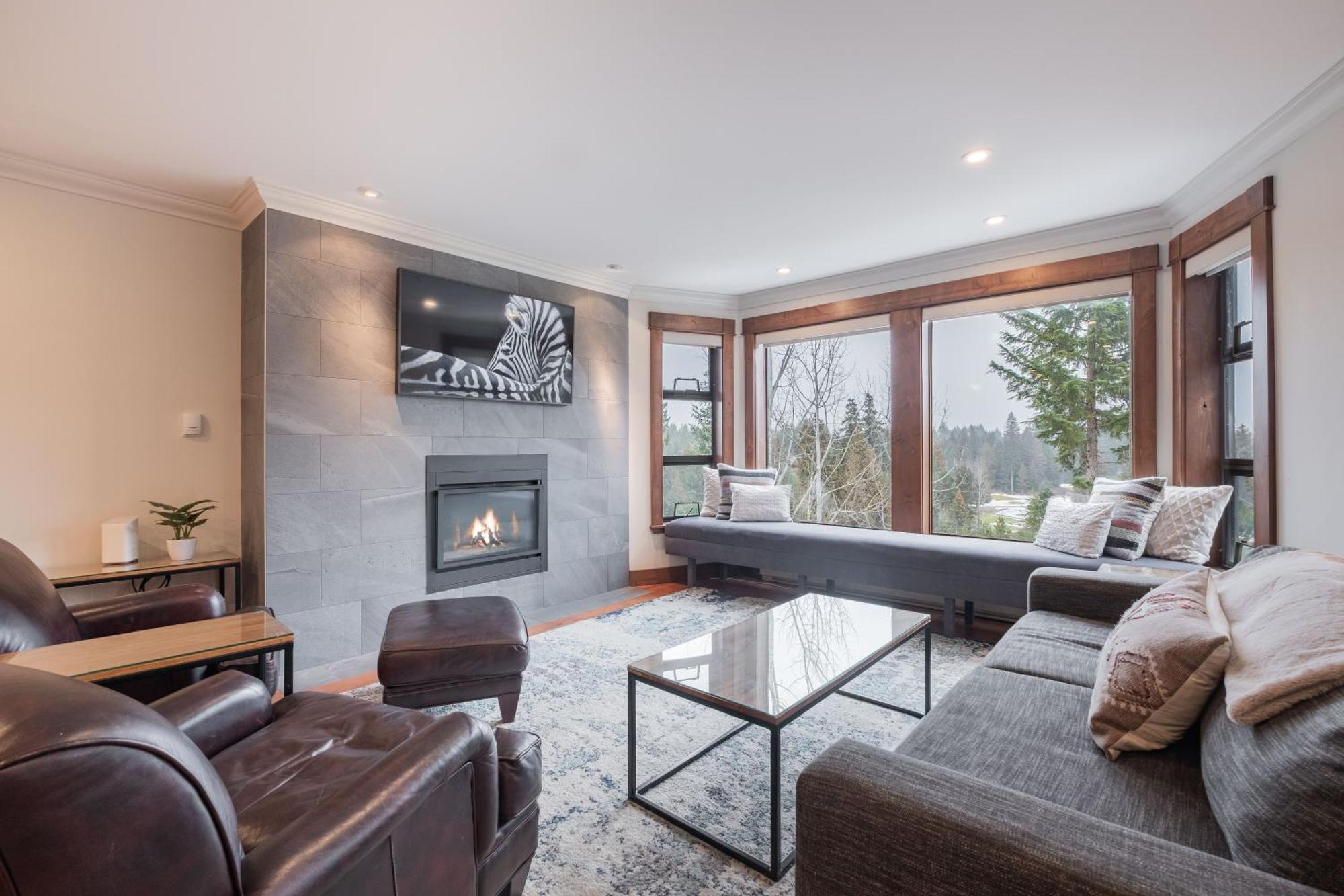 Greyhawk By Outpost Whistler Villa Buitenkant foto