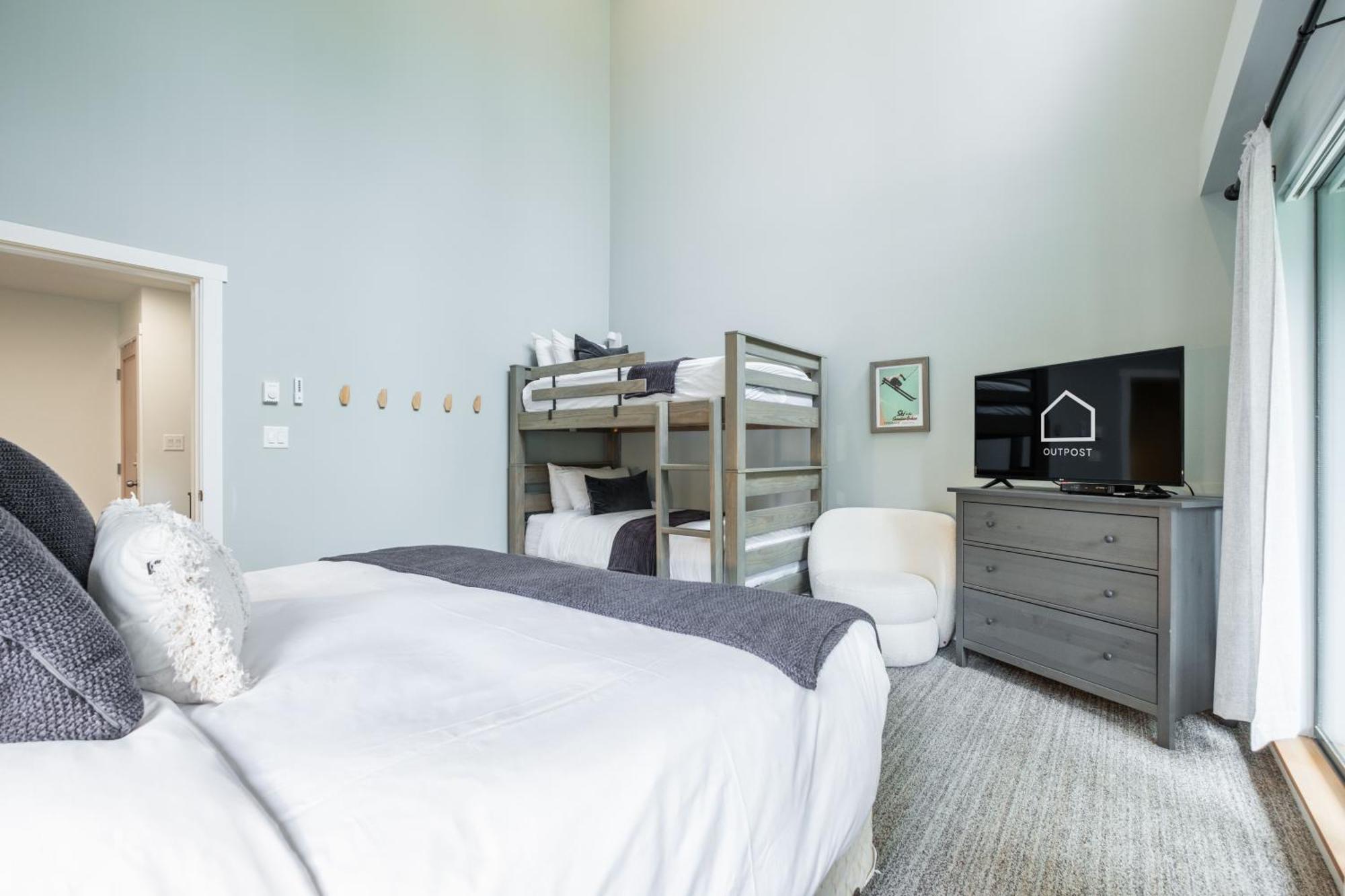 Greyhawk By Outpost Whistler Villa Buitenkant foto