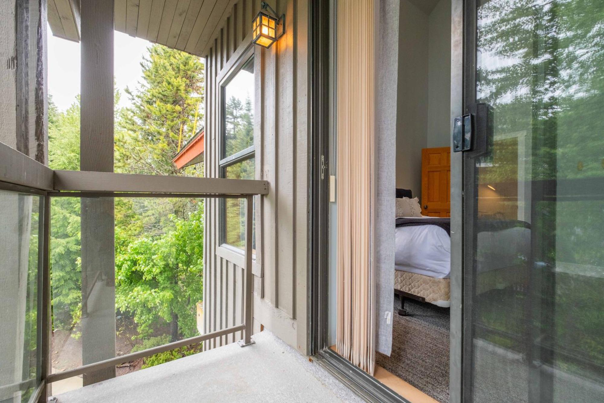Greyhawk By Outpost Whistler Villa Buitenkant foto