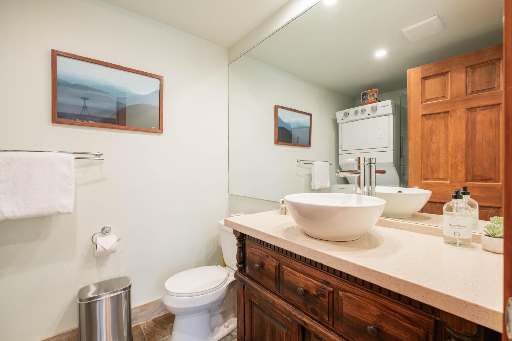 Greyhawk By Outpost Whistler Villa Buitenkant foto