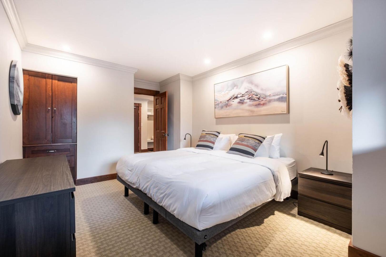 Greyhawk By Outpost Whistler Villa Buitenkant foto